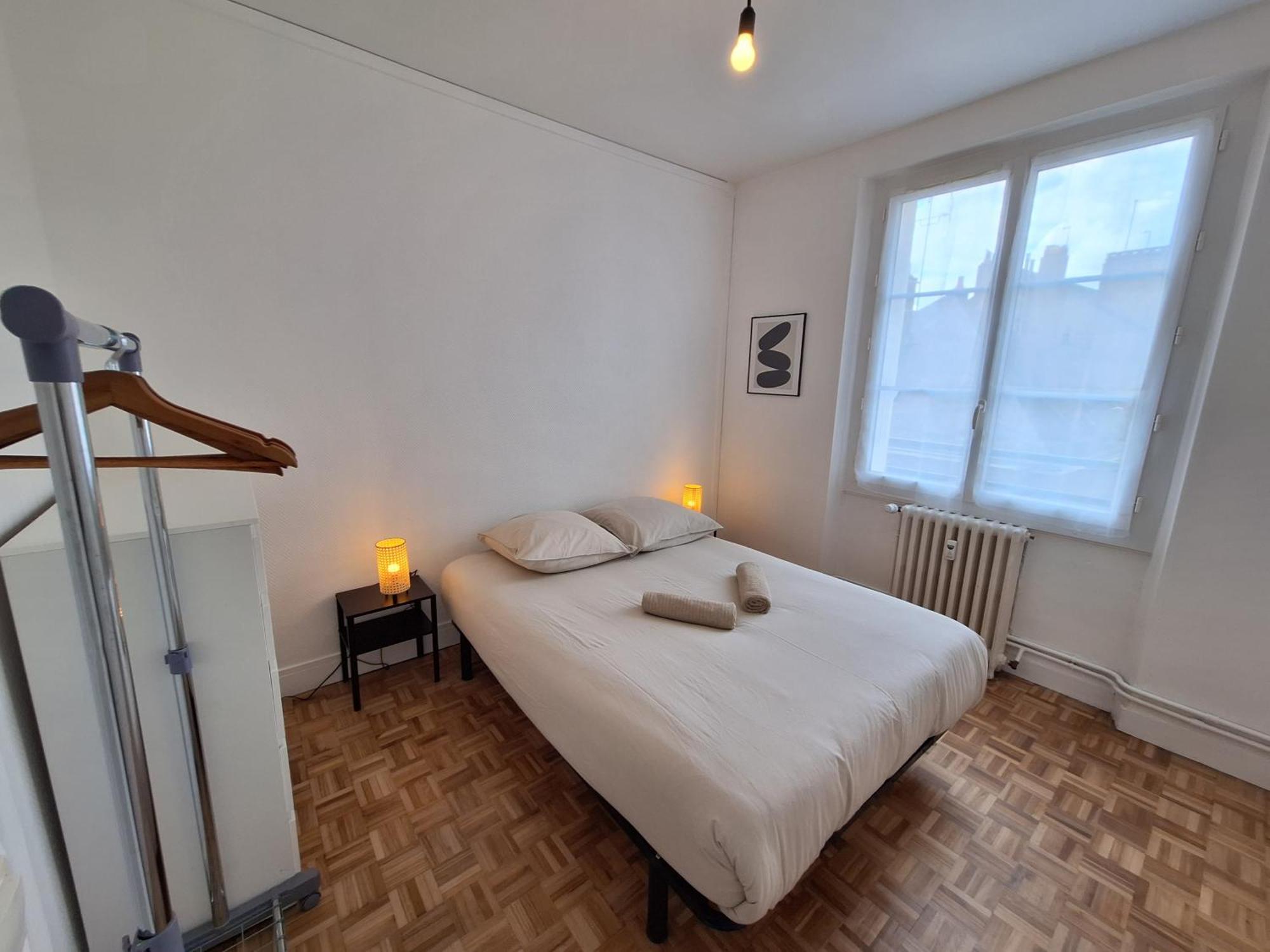 2 Appartements 6 Personnes Orleans Centre - Proche Gare Sncf Exterior photo