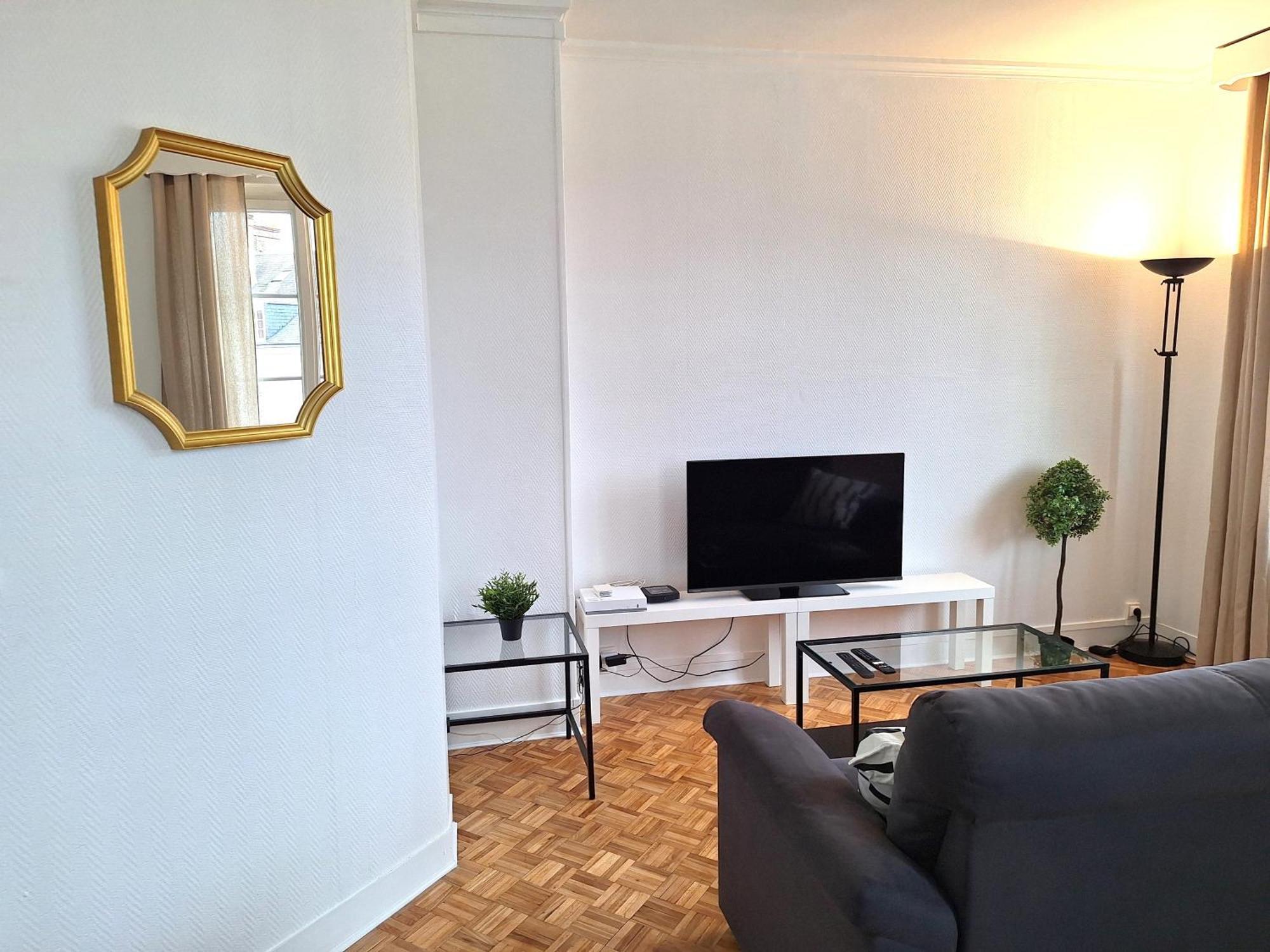 2 Appartements 6 Personnes Orleans Centre - Proche Gare Sncf Exterior photo